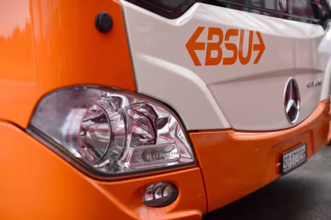 BSU Mercedes Bus von Vorne